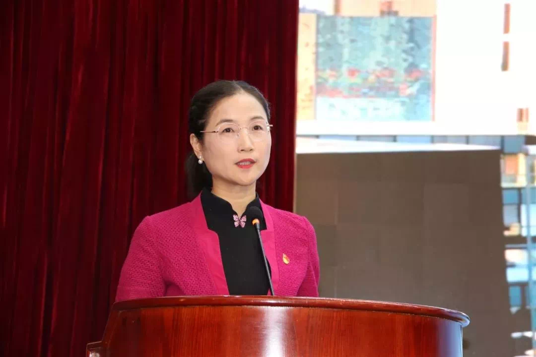 演員紀(jì)玲的表演藝術(shù)學(xué)習(xí)指南，從初學(xué)者到進(jìn)階者的全方位指南