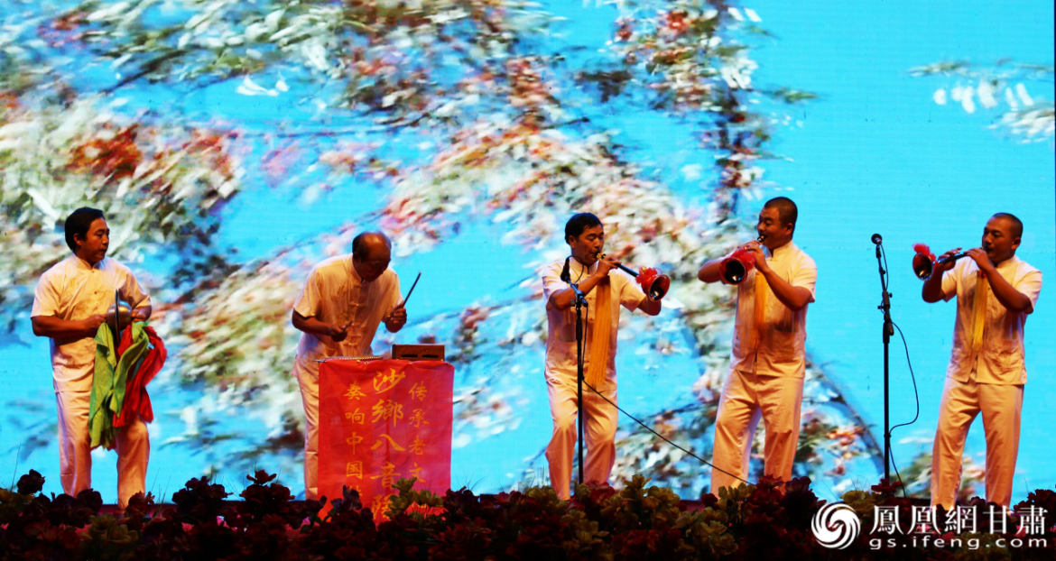 最新嗩吶藝術(shù)圖,最新嗩吶藝術(shù)圖，小巷深處的音樂畫廊