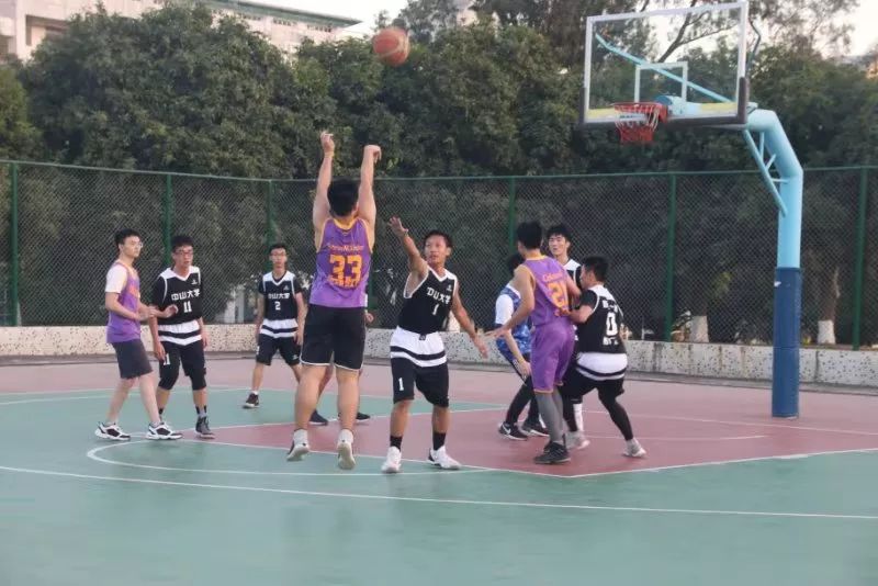 籃球比賽中場休息時間的價值與影響，一種深度解析的觀點(diǎn)