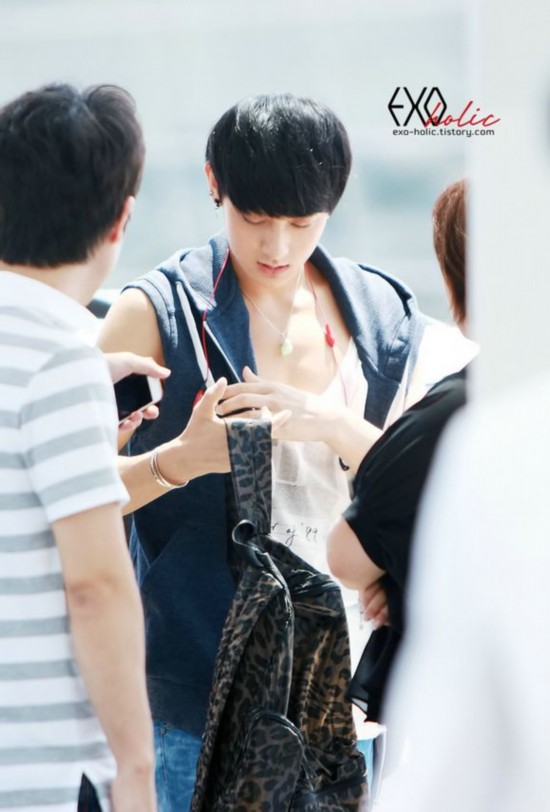 樸燦烈最新照片集，展現(xiàn)流行天王的多面魅力