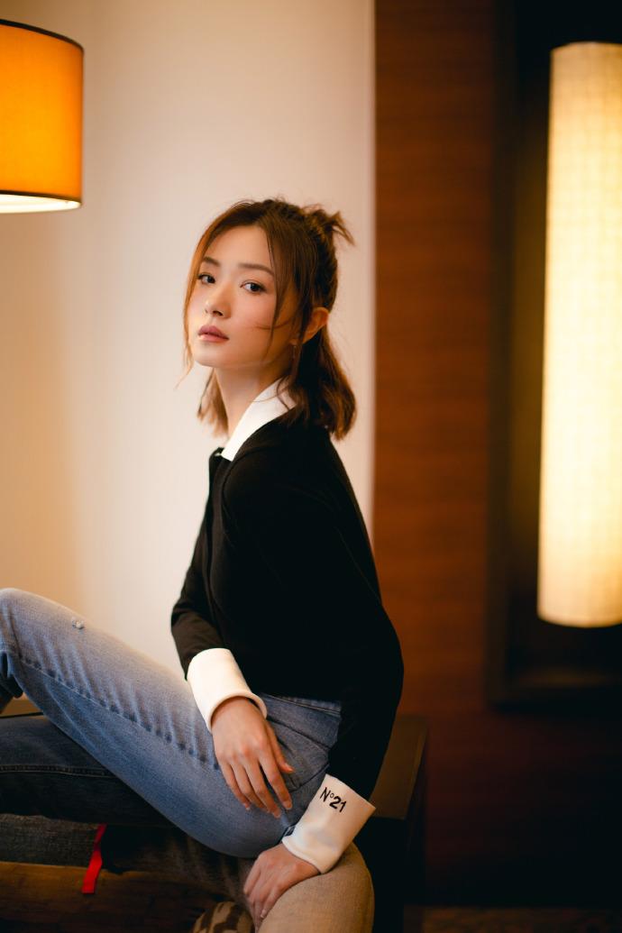 明星時(shí)尚秀，引領(lǐng)潮流的星光璀璨之夜