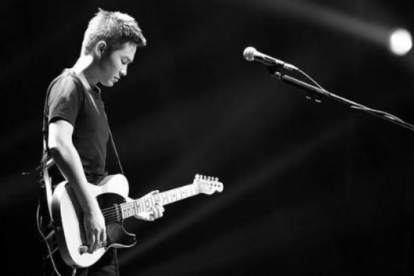 竇唯新歌發(fā)布，變化中的學(xué)習(xí)與自信成就的力量