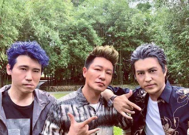 靳東新作發(fā)布，影視盛宴，魅力四溢！