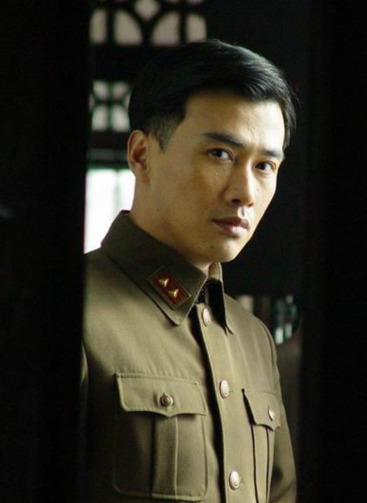 柳云龍主演的諜戰(zhàn)片電視劇大全集,??柳云龍主演的諜戰(zhàn)片電視劇大全集，帶你穿越風云歲月！