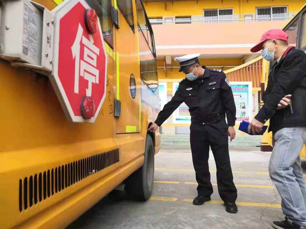 東莞交警最新動(dòng)態(tài)揭秘，巷弄間的秘密小店大揭秘！