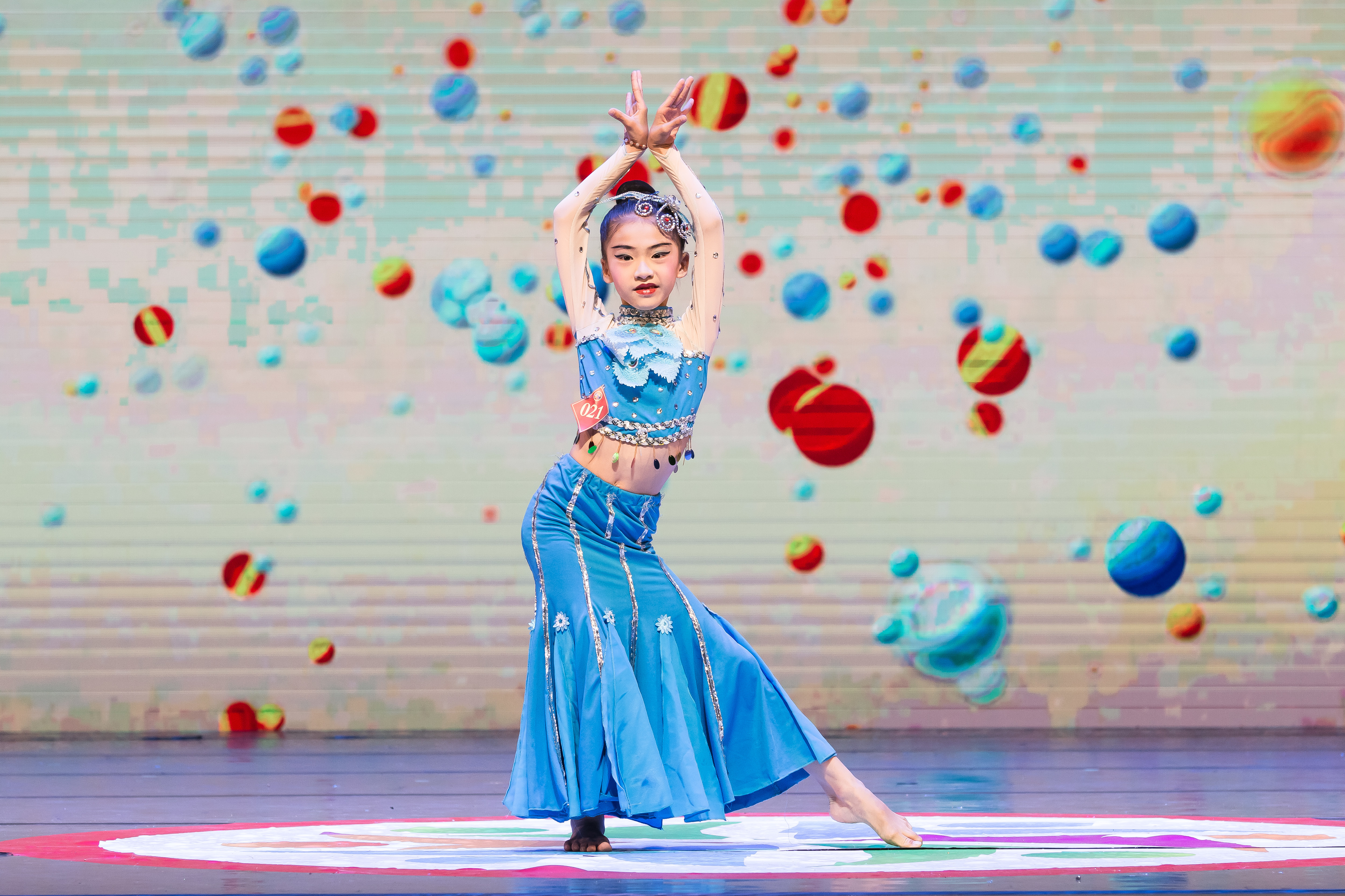 全國(guó)舞蹈比賽視頻大全，舞動(dòng)中的溫情與陪伴之旅