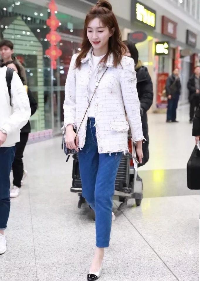 明星時(shí)尚引領(lǐng)潮流，打造個(gè)人獨(dú)特風(fēng)格的步驟指南