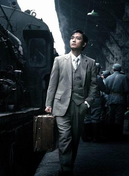 重慶諜戰(zhàn)電視劇,重慶諜戰(zhàn)電視劇，迷霧中的英雄傳奇