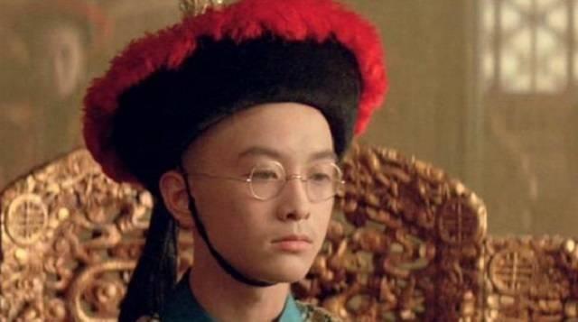 末代皇帝演員與科技產(chǎn)品的完美融合，感受科技魅力的體驗(yàn)