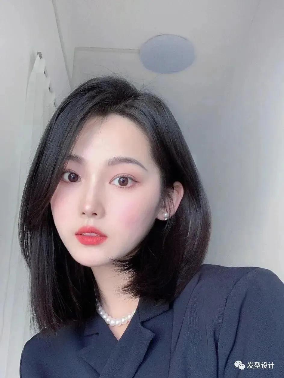 最新短發(fā)造型，時尚風(fēng)潮的演變與影響