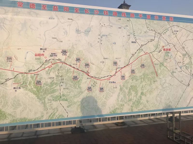 長益常高鐵最新動態(tài)，探尋小巷中的獨(dú)特風(fēng)味美食之旅