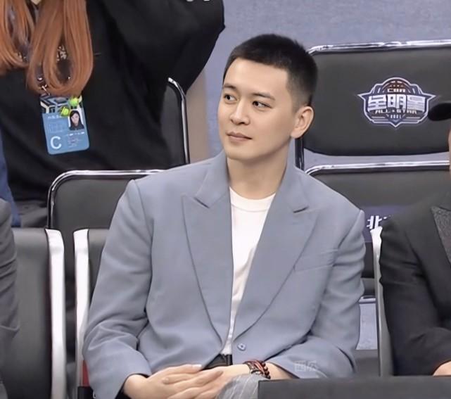 最帥籃球明星，自信、成長(zhǎng)與無(wú)限魅力的籃球之旅