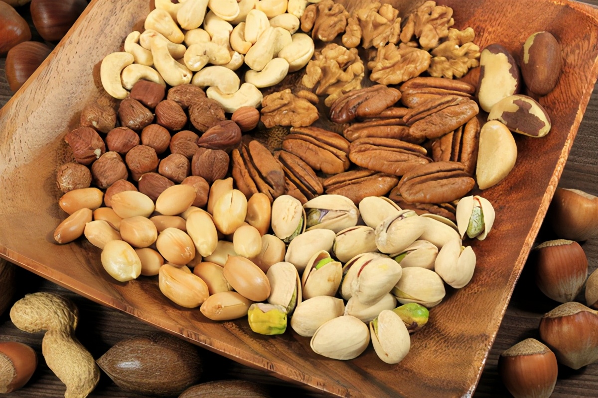 最新堅(jiān)果精選，深度探究背景、事件與地位的影響