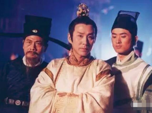 演包青天的演員，演繹變遷、自信與成就的力量傳奇之旅