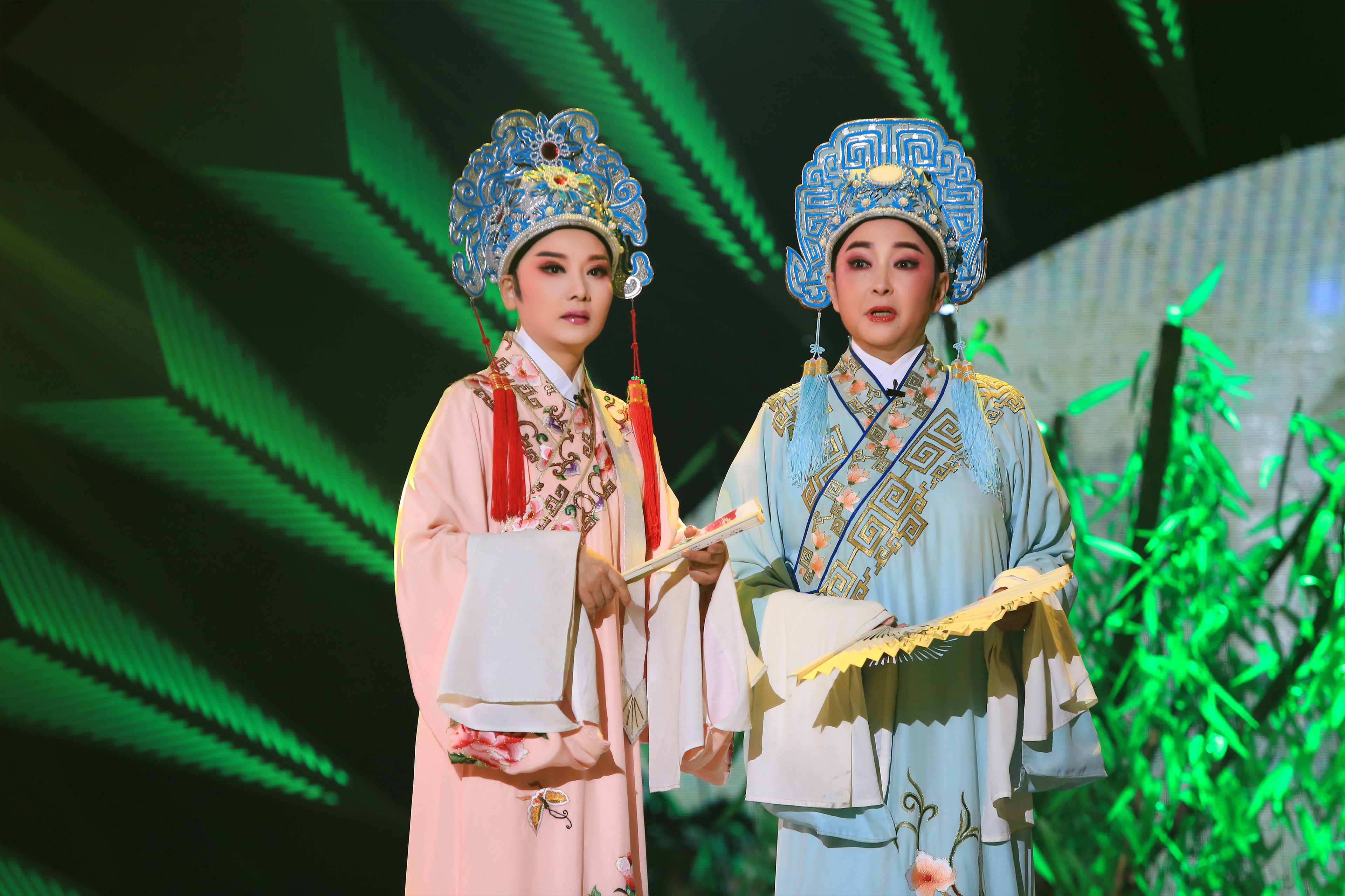 方芳演員的日常，愛(ài)與陪伴的溫馨時(shí)光