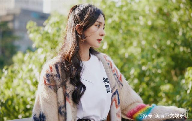 楊冪獨(dú)家訪談，揭秘科技新星，體驗(yàn)前沿高科技產(chǎn)品的魅力之旅