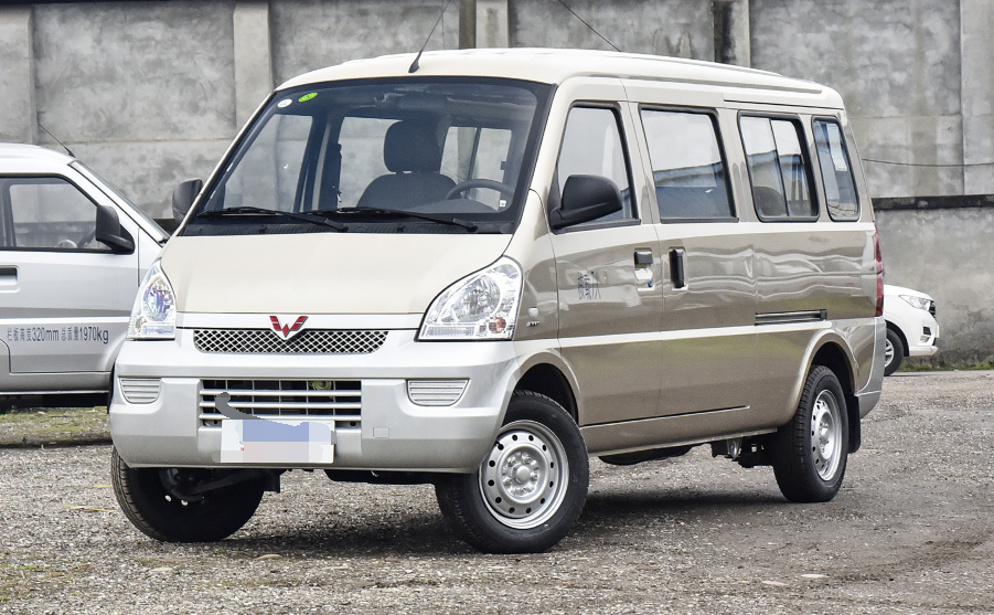 五菱榮光加長(zhǎng)版新款，科技引領(lǐng)未來(lái)出行新風(fēng)尚