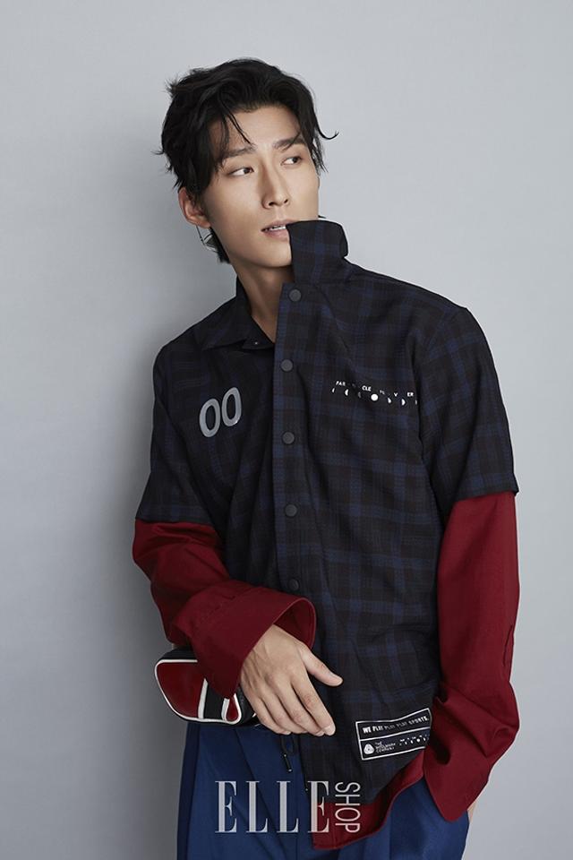 竇驍最新寫真集，時(shí)代星光下的魅力傳奇