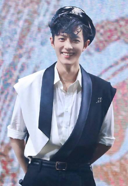 最新流行貝雷帽,最新流行貝雷帽，時(shí)尚風(fēng)潮中的獨(dú)特印記