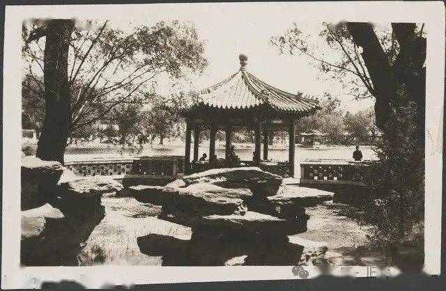 中南海勝跡價格的歷史回顧與時代地位，深度解析中南海勝跡價值及影響。