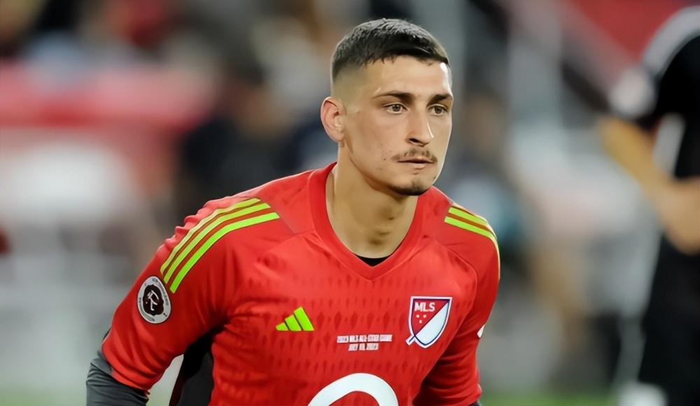 曼聯(lián)轉(zhuǎn)會(huì)動(dòng)態(tài)速遞，全面指南與最新轉(zhuǎn)會(huì)動(dòng)態(tài)詳解