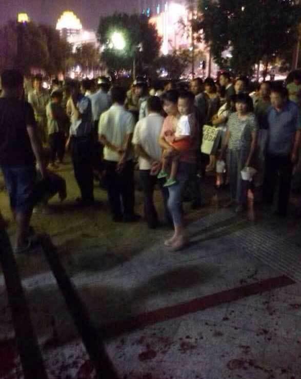 最新砍人事件視頻引發(fā)社會(huì)關(guān)注與公眾討論熱點(diǎn)