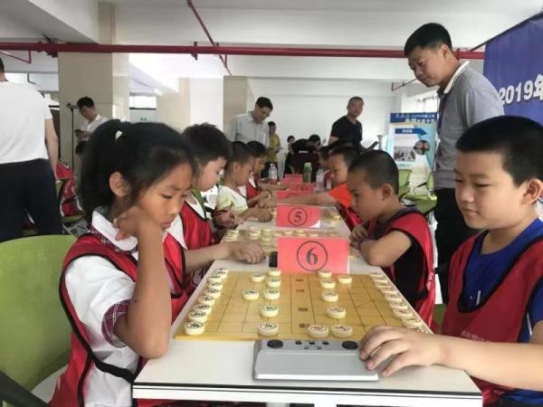 棋牌比賽之旅，探索自然美景，尋找內(nèi)心平靜的獨特體驗