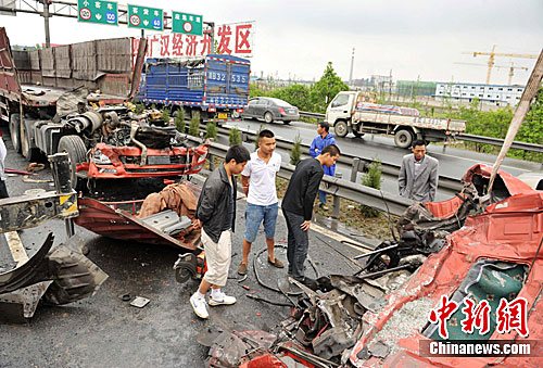 成都車禍最新消息與巷弄深處的獨特風味揭秘