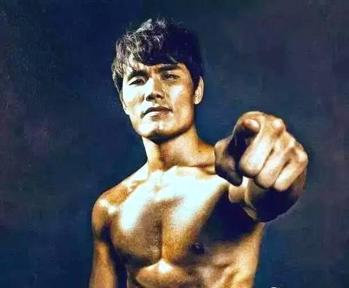 散打方便最新賽事報道，熱血對決，展現(xiàn)實力風采