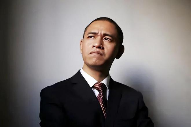 演員阿維的成長之路，自信鑄就輝煌，從變化中學習成功之道