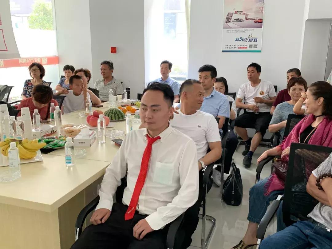 康正汽車集團(tuán)最新資訊，小巷中的隱藏瑰寶，探索獨(dú)特環(huán)境的小店故事揭秘！