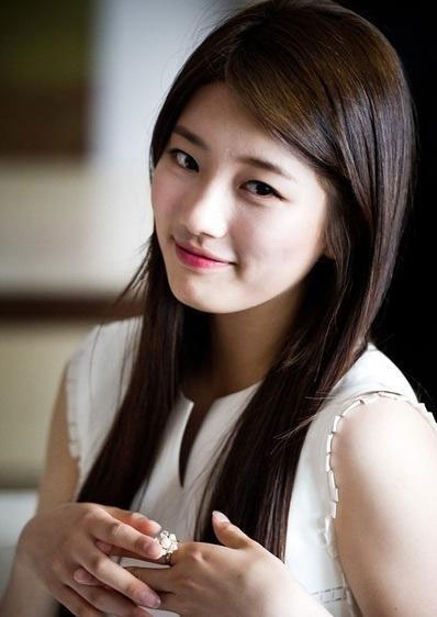 韓國(guó)女明星顏值重塑美麗新風(fēng)尚，科技與顏值的完美融合！