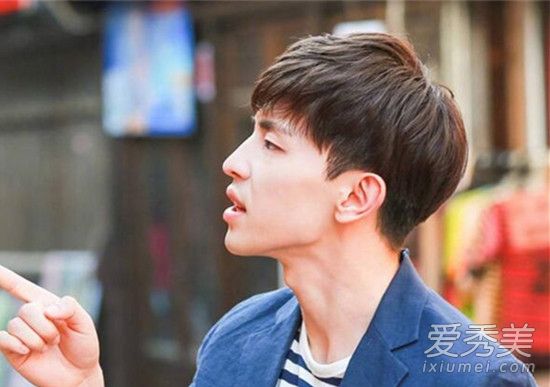 演員謝濱，從舞臺到熒屏的自信蛻變與成就感滿滿之路