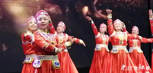 舞動健康風(fēng)尚，精選熱門廣場舞動作解析，22步引領(lǐng)時尚潮流