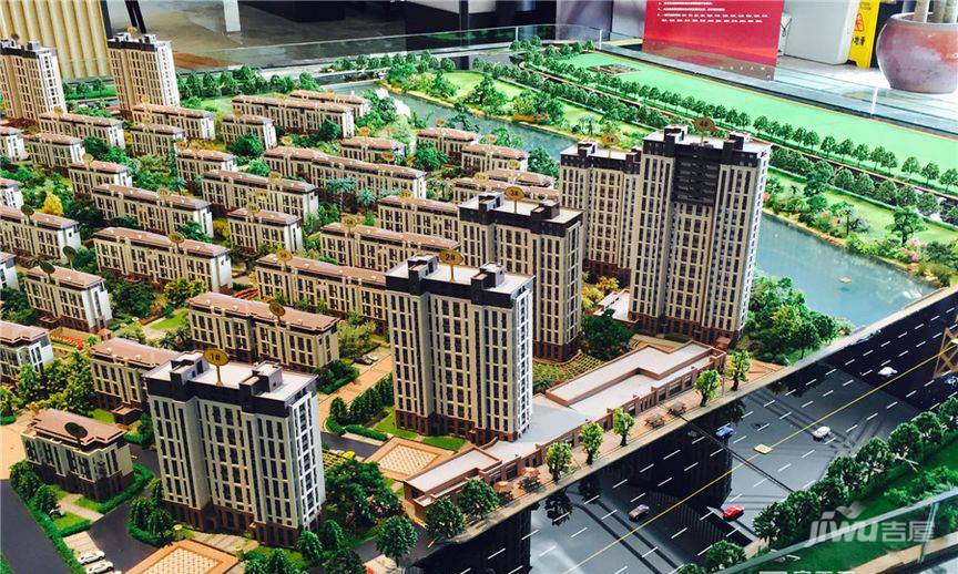 鹽城郎地英郡最新房價動態(tài)，風(fēng)景變化中的學(xué)習(xí)力量與房產(chǎn)力量