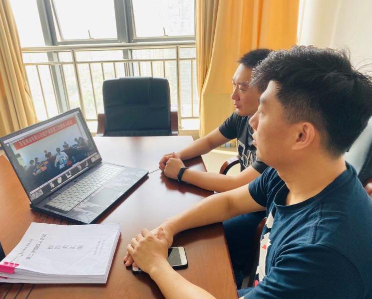 襄陽(yáng)萬寶糧油，科技引領(lǐng)智能糧油時(shí)代，最新動(dòng)態(tài)揭秘生活應(yīng)用新趨勢(shì)