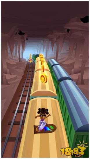 科技與激情的完美結(jié)合，最新版地鐵跑酷破解版體驗分享