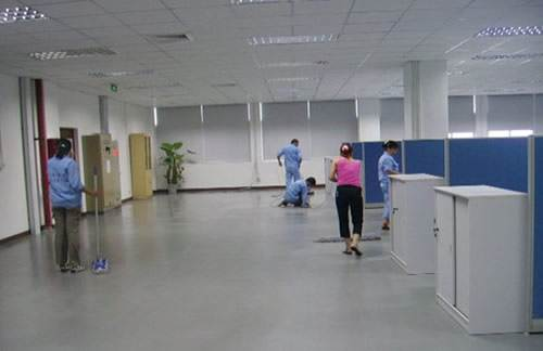 最新辦公室保潔員工作深度解析，多維度探討職責(zé)與角色