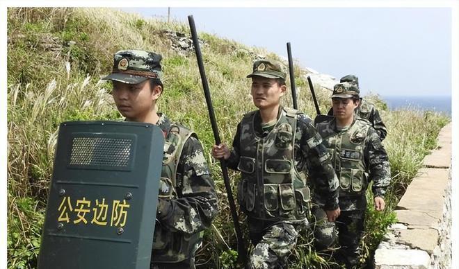 六月武警改革最新動態(tài)，科技重塑力量，前沿革新體驗生活