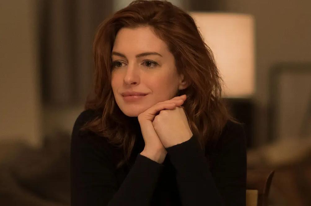 『2025中長發(fā)最新發(fā)型女，時(shí)尚趨勢與造型指南大揭秘』