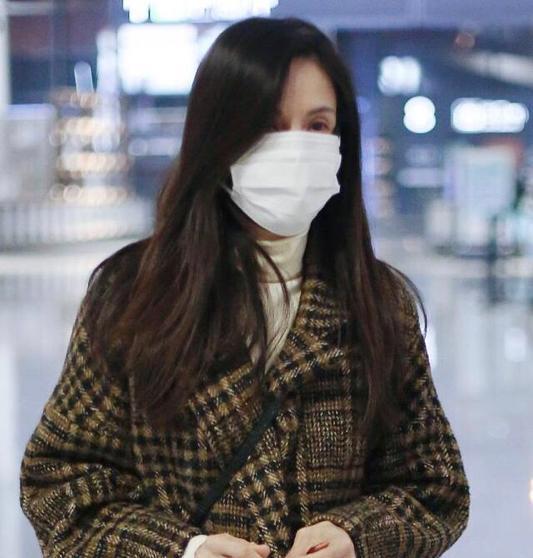 李若彤最新動(dòng)態(tài)揭秘，小巷深處的獨(dú)特風(fēng)情小店探秘之旅