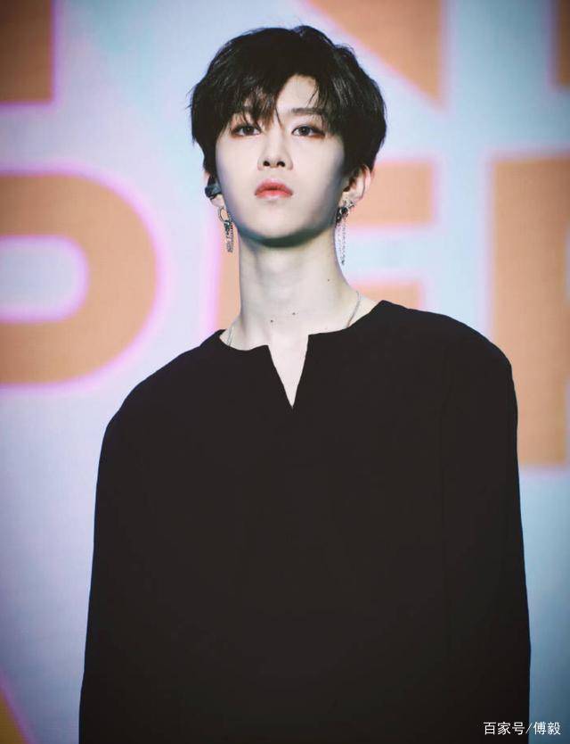 范丞丞最新行程揭秘，自信與成就之路，一路向前展風采