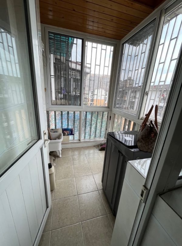 邛崍租房最新動(dòng)態(tài)，市場(chǎng)現(xiàn)狀、正反觀點(diǎn)與個(gè)人立場(chǎng)分析