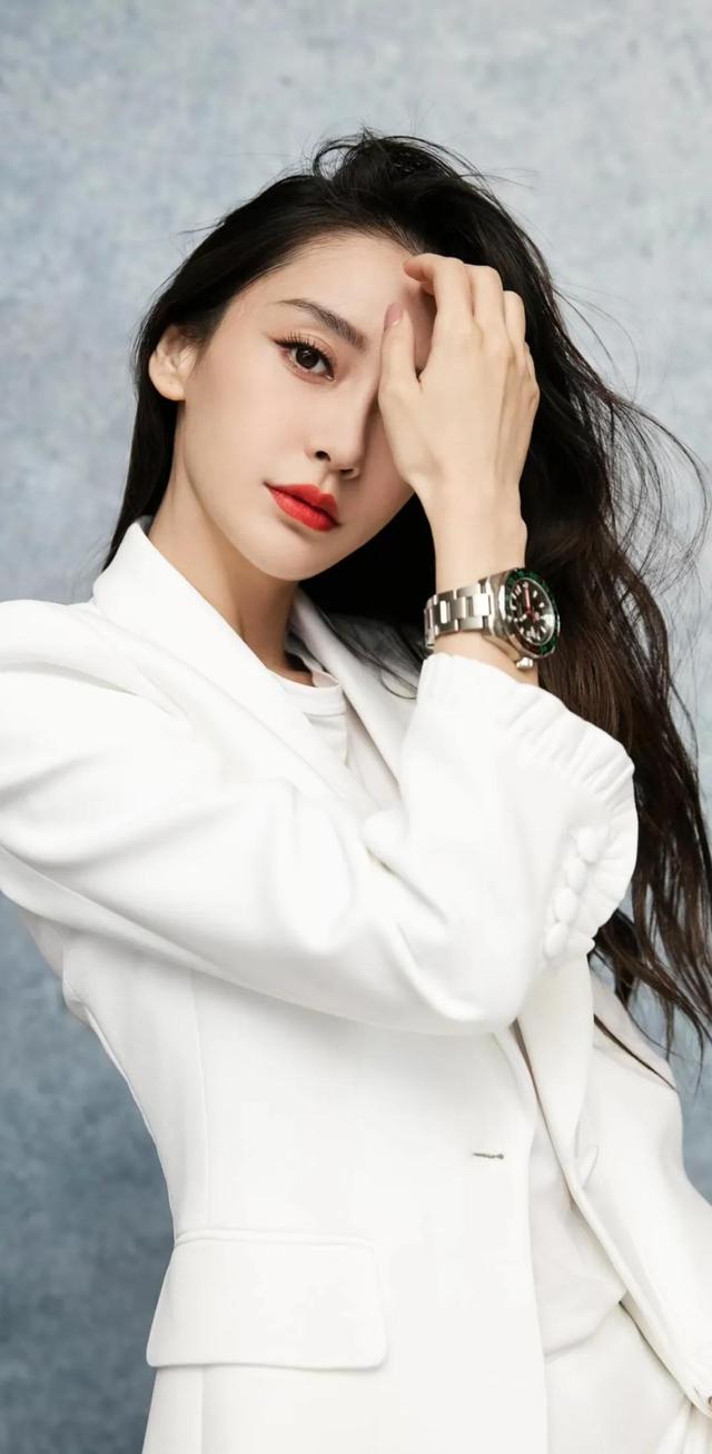 楊穎最新圖片2025，公眾視角下的審美變遷揭秘