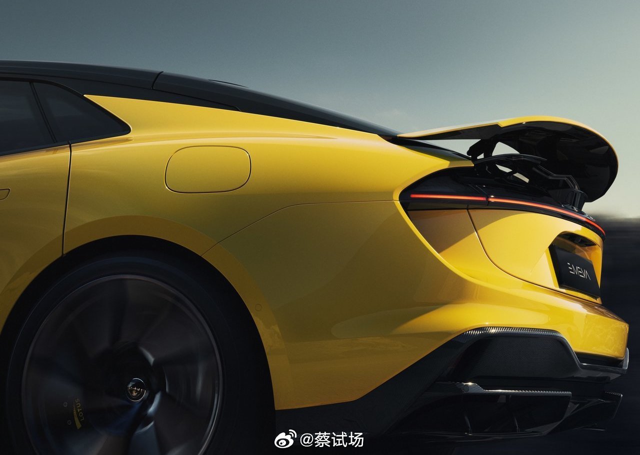 路特斯最新款驚艷亮相，奢華與科技的完美融合！