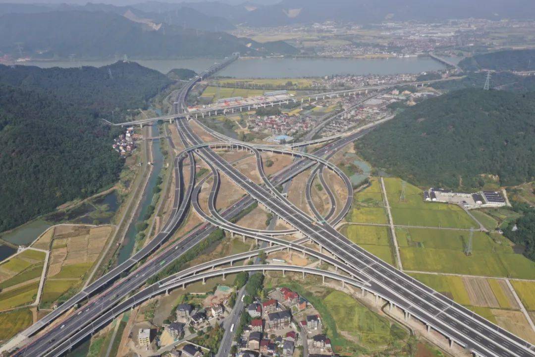 廣大復(fù)線啟程，自然美景的治愈之旅探索最新動(dòng)態(tài)