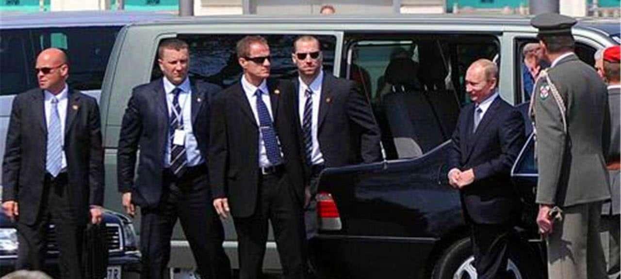 不凡保鏢勵(lì)志成長(zhǎng)之路，自信與成長(zhǎng)的交響曲（最新章節(jié)免費(fèi)）