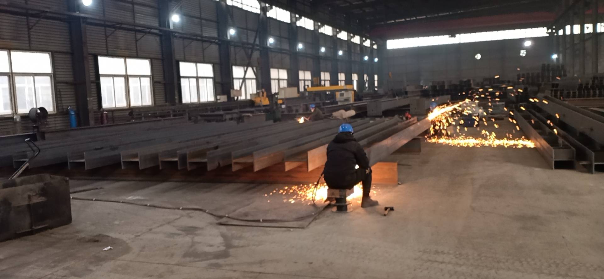 鞍山天車工最新招聘及應(yīng)聘指南，掌握天車技能，輕松應(yīng)對挑戰(zhàn)