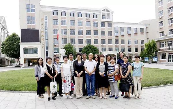 教師團(tuán)隊(duì)口號(hào)創(chuàng)新指南，最新穎口號(hào)與步驟指南