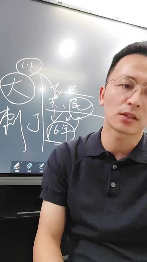 譚林長附體最新視頻，變化中的學(xué)習(xí)之旅，自信展現(xiàn)成就感的源泉